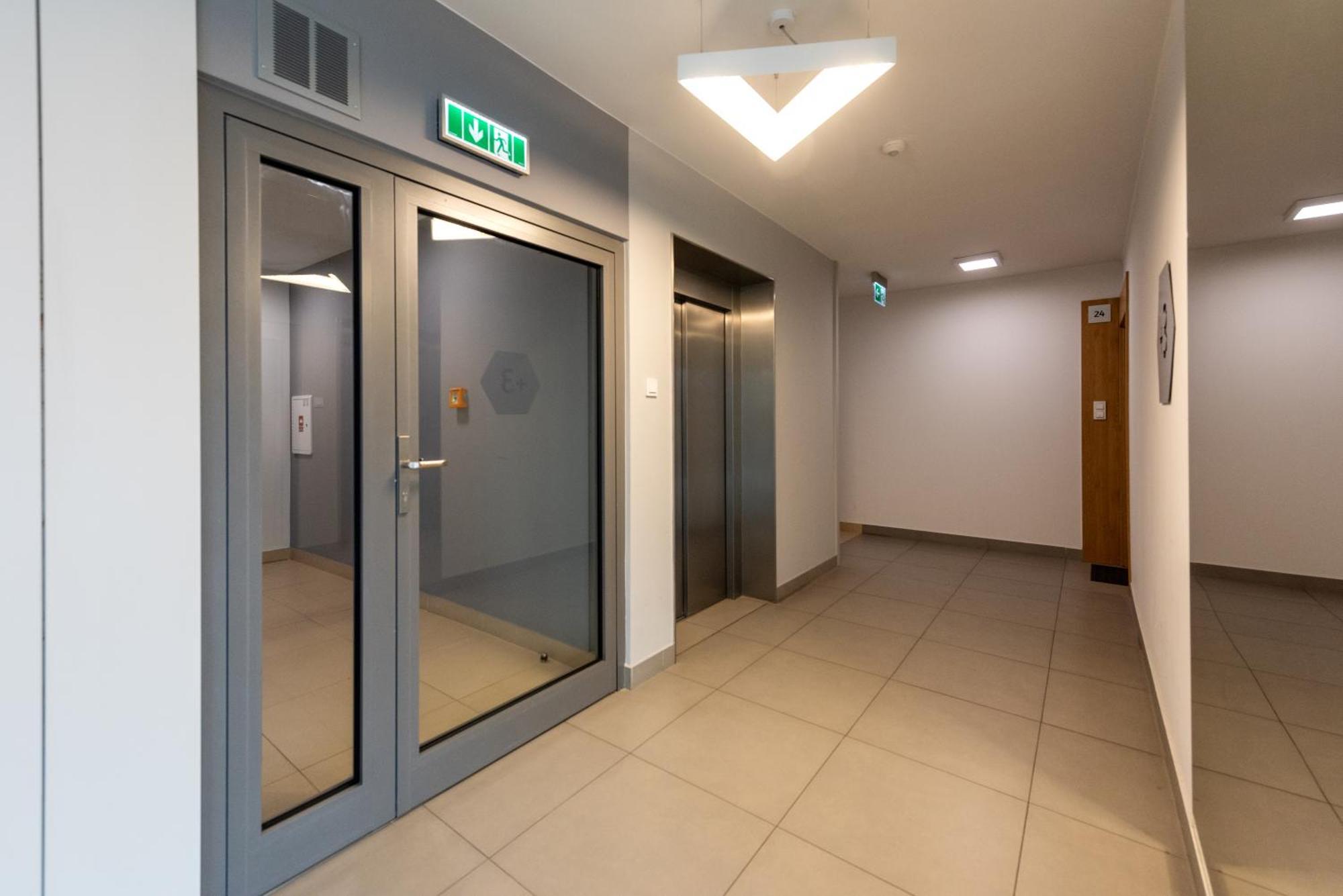 Leilighet Blue Pearl 2 Down Town 4 Persons Balcony Free Parking *