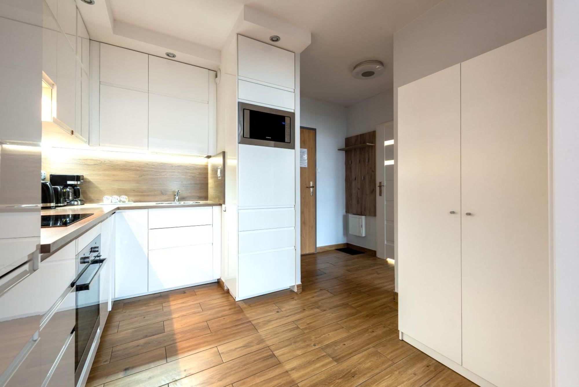 Blue Pearl 2 Down Town 4 Persons Balcony Free Parking Apartment *